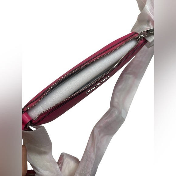 LOW START 🚨 NWT MK Saffiano Leather Crossbody With AirPods Pro Case & Coin - Picture 6 of 6